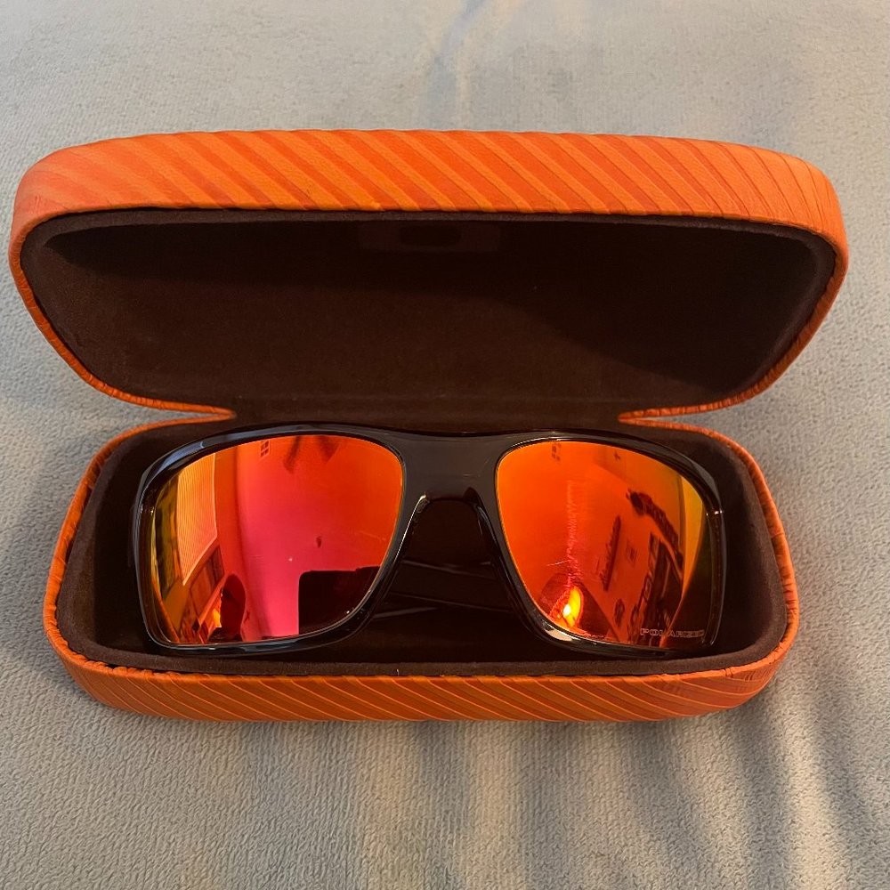 SOLD/ another site/ Oakley Turbine Men's sunglasses w/ hard case - Polarized